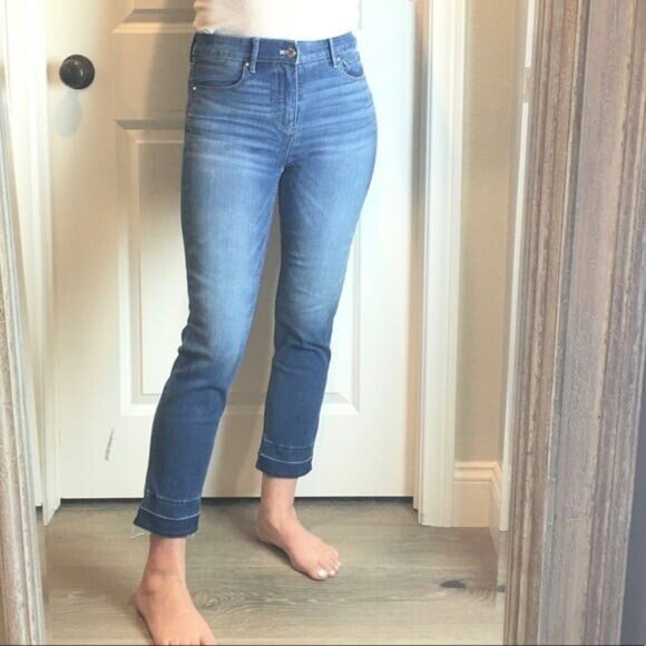 White House Black Market Denim - WHBM The Slim Crop Raw-Hem High-Rise Slim Jeans Sz2